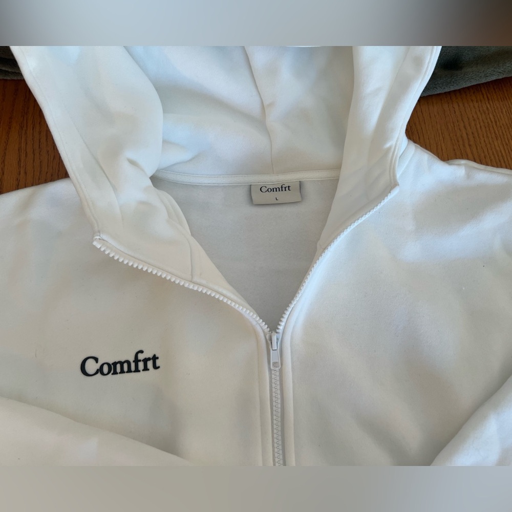 Comfrt Large Cloud Zip Hoodie & Large Sweatpants in White Snow - Picture 7 of 16